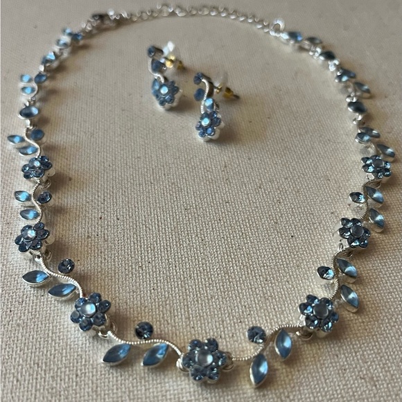 Avon Blue Floral Crystal Necklace & Earring Set – Silver-Tone - Picture 1 of 8